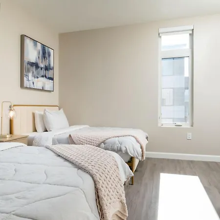 North End 2br W Pool & Gym