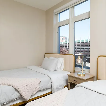 North End 2br W Pool & Gym Apartment Boston