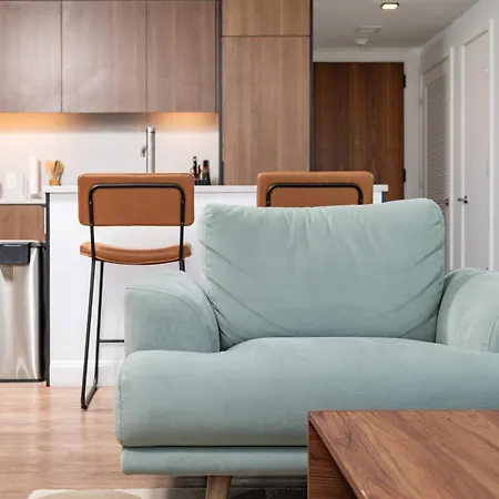 North End 2br W Pool & Gym *