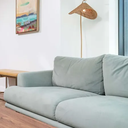North End 2br W Pool & Gym Boston