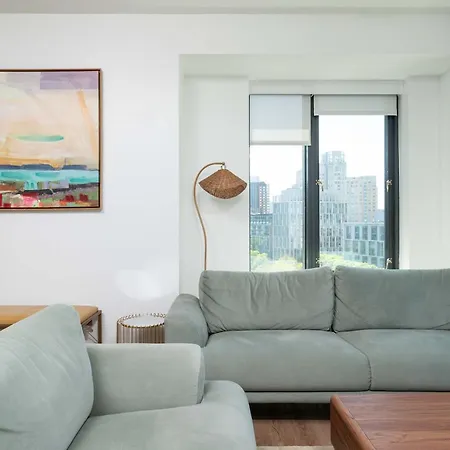 Apartment North End 2br W Pool & Gym