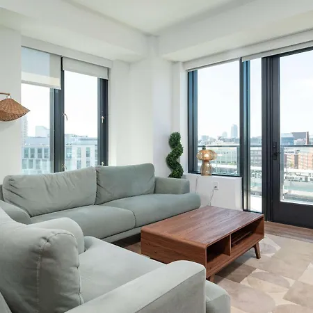 North End 2br W Pool & Gym