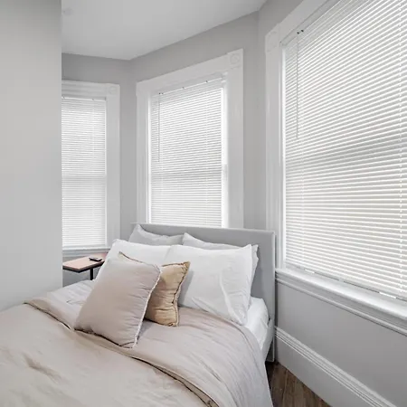 4Br 1Bh Apt In South Boston Near - Old Harbor Beach * Boston