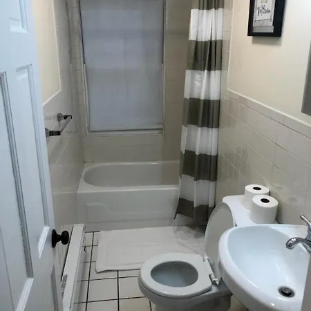 Modern Renovated 2-bedroom In South Apartment Boston