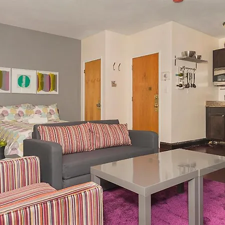 Apartment Cozy Steps From Common And Theaters *