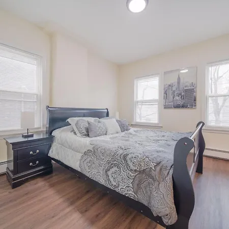 2bd Modern And Spacious In The Heart Of *