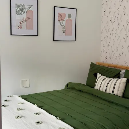 Chic Living On Newbury Street Apartment Boston