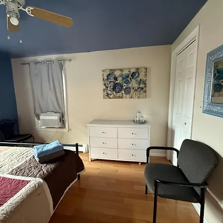 Apartment Beautiful 2-bedroom, 2-bath Townhouse Boston