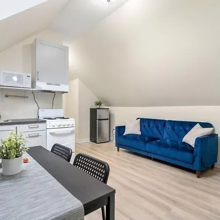 Apartment 2 Bedroom Loft In Brighton, Free Parking *