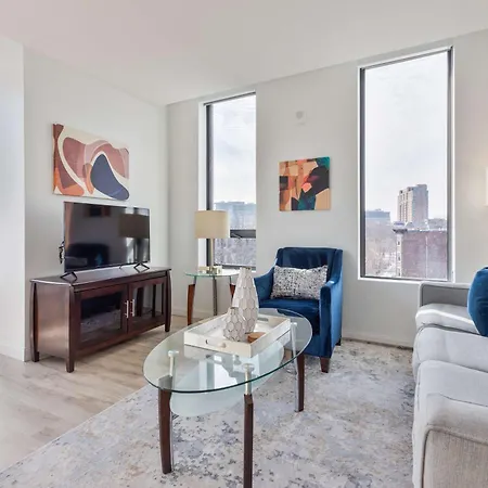 Private With Kitchen & Gym Apartment Boston