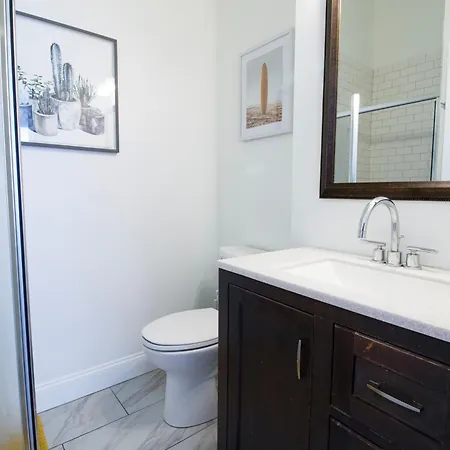 Modern & Spacious 4-bedroom In Roxbury Boston