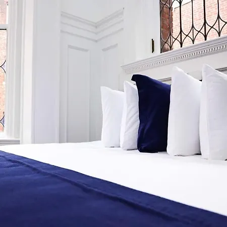 Luxurious In The Heart Of *