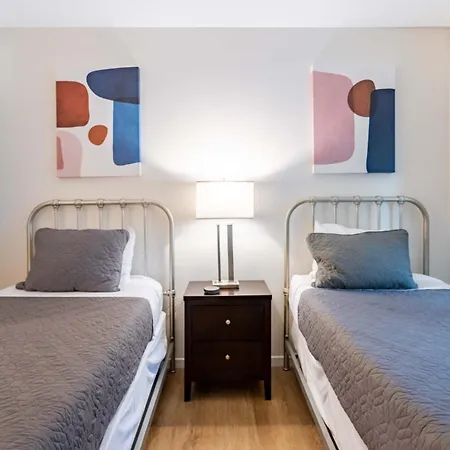 Exclusive 2br Downtown Seaport *