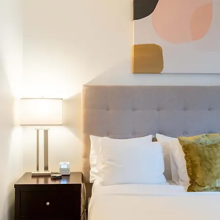 Exclusive 2br Downtown Seaport Boston