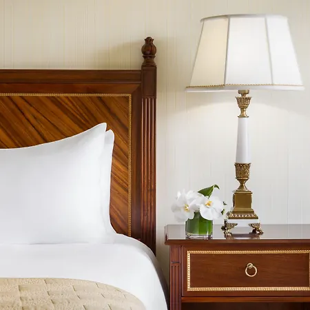 The Newbury 5*