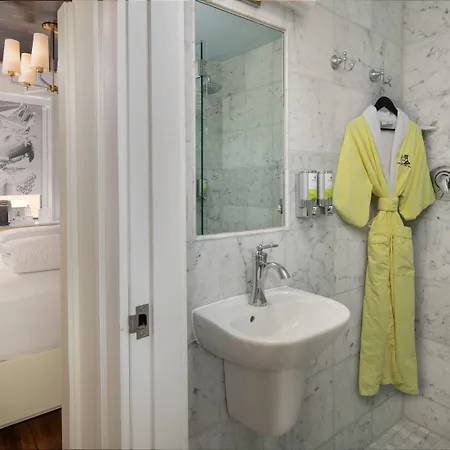 Staypineapple, A Delightful Hotel, South End 4* Boston