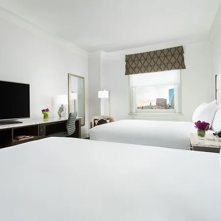 Hilton Park Plaza Hotel 4*