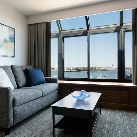 Marriott Long Wharf