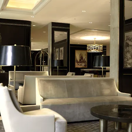 Hotel The Colonnade