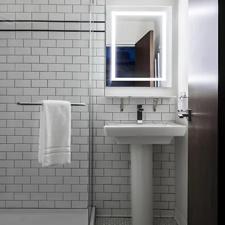 Ivy Common Hotel 2*