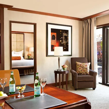 Hotel The Bostonian