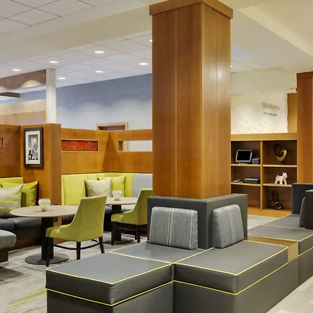 Courtyard By Marriott Logan Airport Hotel Boston