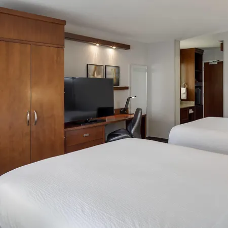 Hotel Courtyard By Marriott Logan Airport Boston