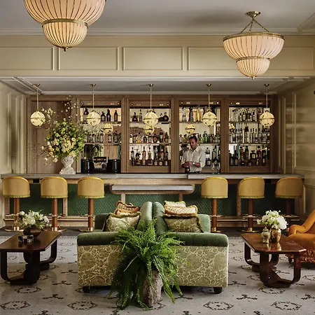 Four Seasons 5* Boston