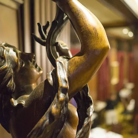 Omni Parker House 4*