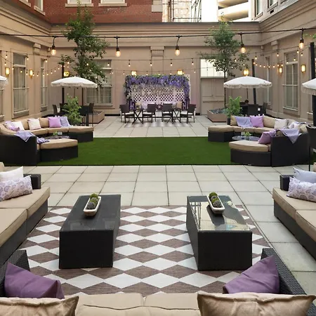 Hotel Doubletree By Hilton - Downtown 3*