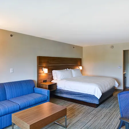 Express By Ihg Hotel Boston