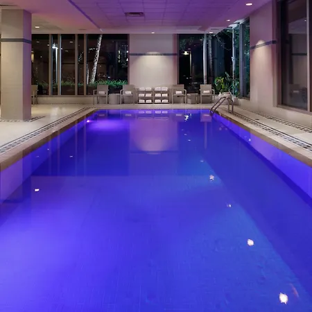 Hilton Logan Airport 4*