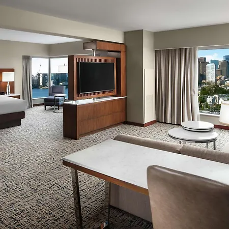Hilton Logan Airport Hotel Boston