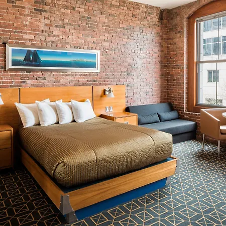 Hotel Harborside 3*