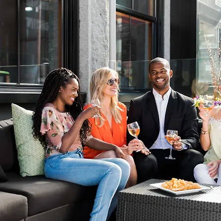 Hotel Harborside Boston