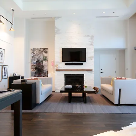 Hotel Commonwealth 5*