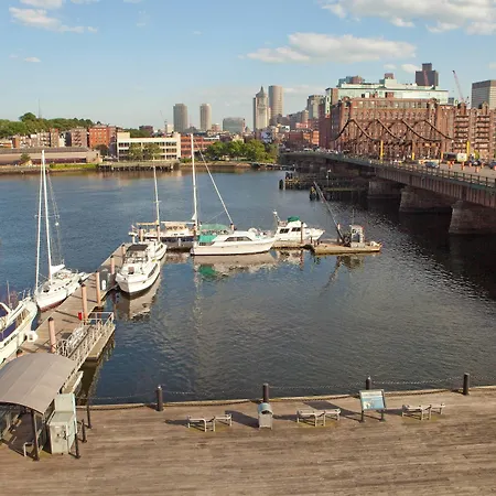 By Marriott Harbor On Tudor Wharf Boston