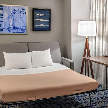 Hotel By Marriott Harbor On Tudor Wharf Boston