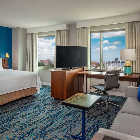 Hotel By Marriott Harbor On Tudor Wharf Boston