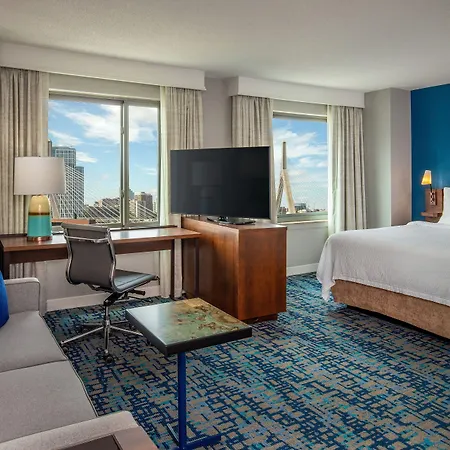 By Marriott Harbor On Tudor Wharf Boston