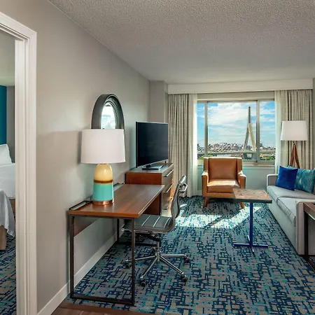 By Marriott Harbor On Tudor Wharf 3* Boston
