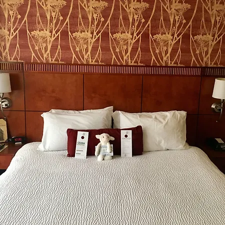 Courtyard Copley Square 3*
