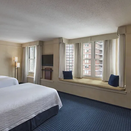 Courtyard Copley Square 3* Boston