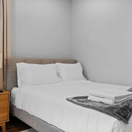 Luxury 3br In With Free Parking *