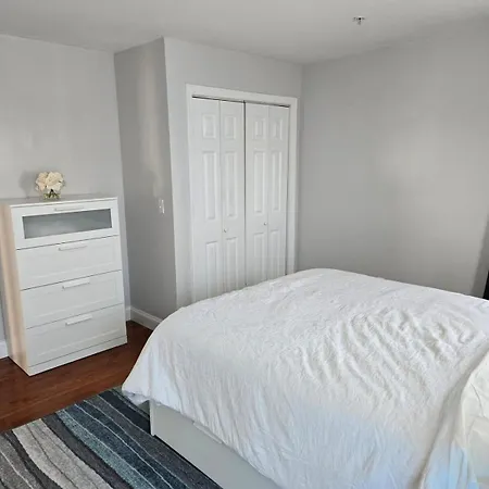 Apartment Cozy Nest Getaway Near Boston!