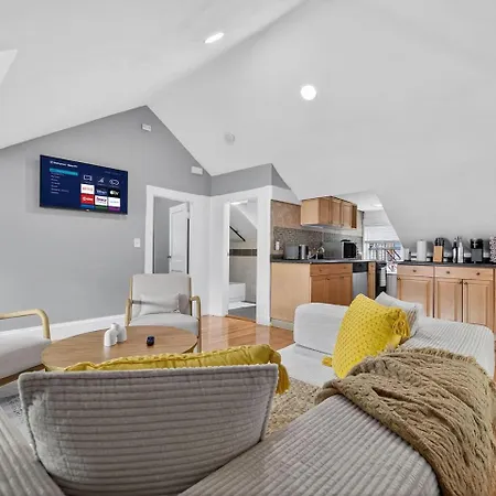 Apartment Charming 1br In With Free Parking