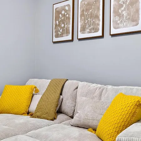 Apartment Vintage 2br In With Free Parking Boston