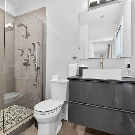 Apartment Luxury 3br In That Sleeps 10