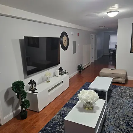 Apartment Cozy Nest Getaway Near Boston!
