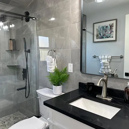 85c Brand New 3brwalk To Transit, Near * Boston
